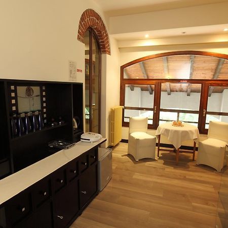 Il Castello B&B Varallo Pombia Екстериор снимка