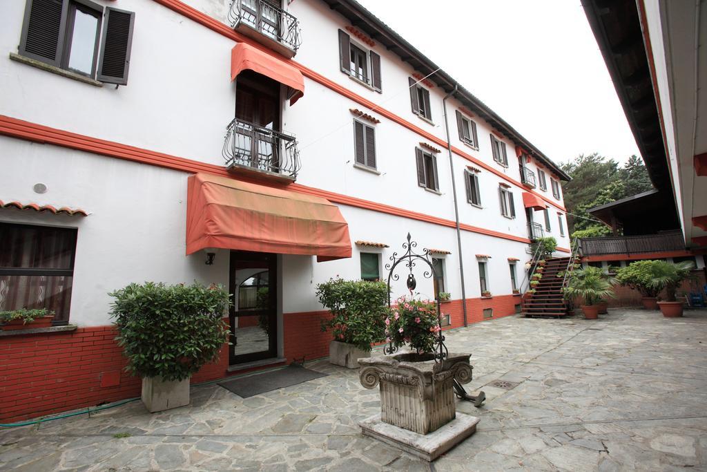 Il Castello B&B Varallo Pombia Екстериор снимка